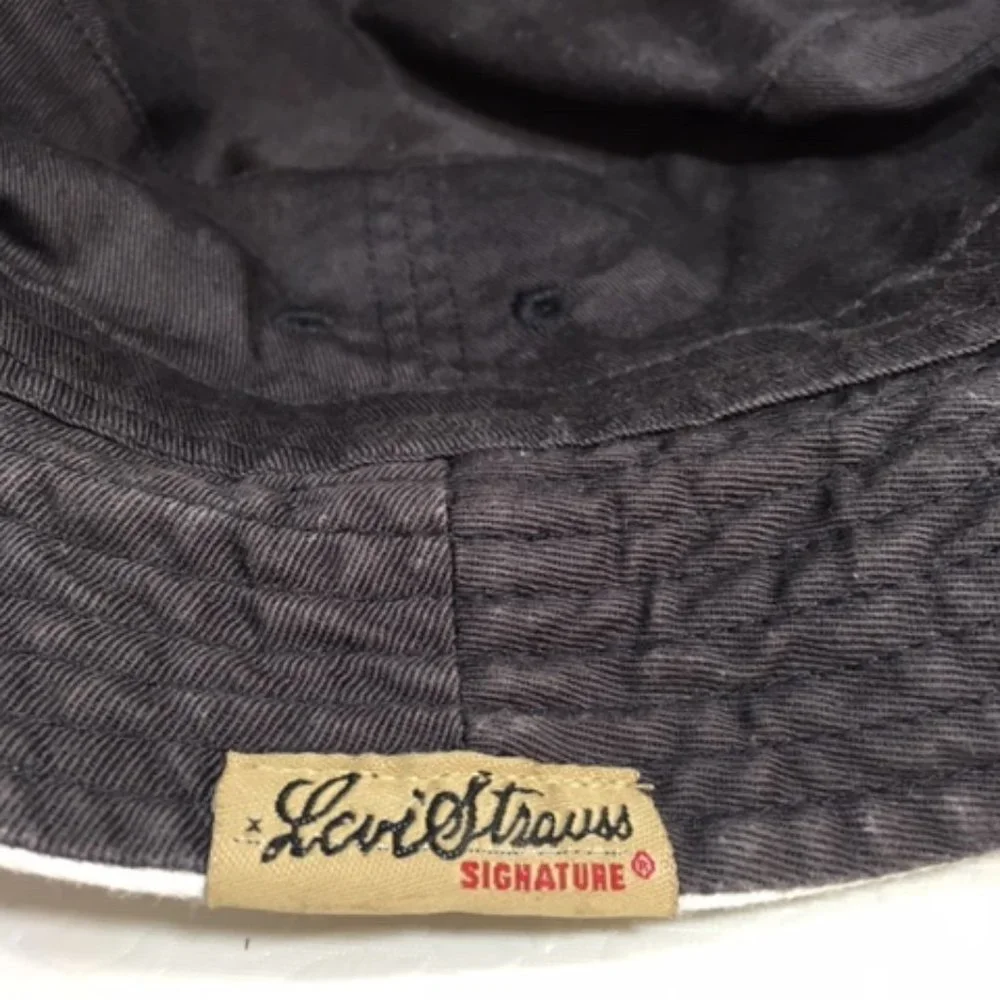 Levi Strauss Signature White Black Reversible Bucket Hat Small